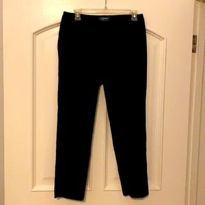 Black Old Navy size 2 ankle pants
